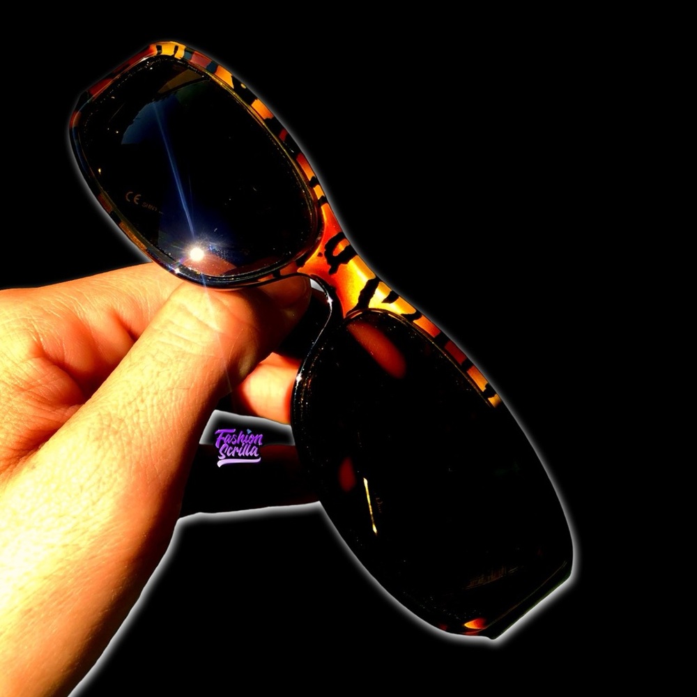 Dior Vintage By John Galliano Leopard 3D Holographic Diamanté Gambler Sunglasses - Picture 3 of 16